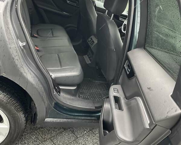 Зелений Ягуар Ф-Пейс, об'ємом двигуна 2 л та пробігом 175 тис. км за 21200 $, фото 15 на Automoto.ua