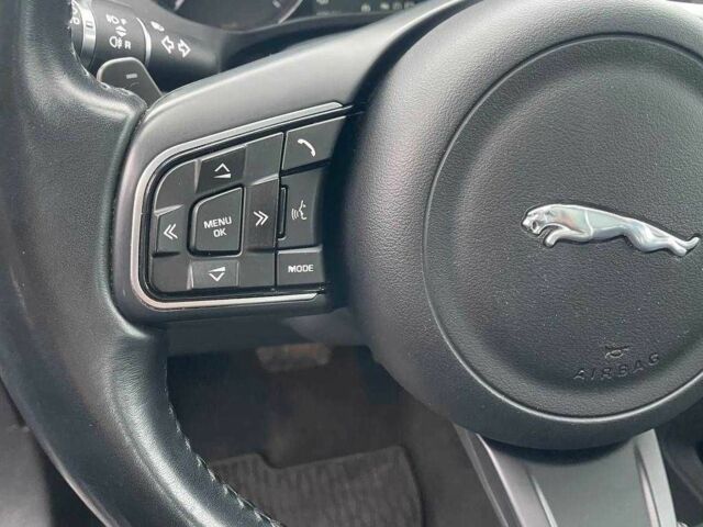 Зеленый Ягуар Ф-Пейс, объемом двигателя 2 л и пробегом 60 тыс. км за 14900 $, фото 18 на Automoto.ua