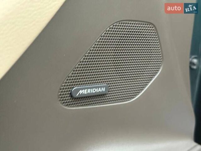 Зелений Ягуар Ф-Пейс, об'ємом двигуна 2 л та пробігом 101 тис. км за 18500 $, фото 19 на Automoto.ua