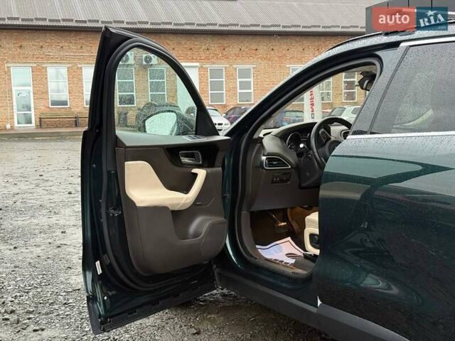 Зелений Ягуар Ф-Пейс, об'ємом двигуна 2 л та пробігом 101 тис. км за 18500 $, фото 15 на Automoto.ua