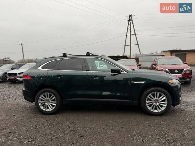 Зелений Ягуар Ф-Пейс, об'ємом двигуна 2 л та пробігом 101 тис. км за 18500 $, фото 2 на Automoto.ua