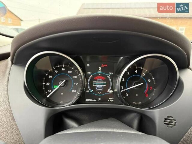 Зелений Ягуар Ф-Пейс, об'ємом двигуна 2 л та пробігом 101 тис. км за 18500 $, фото 13 на Automoto.ua