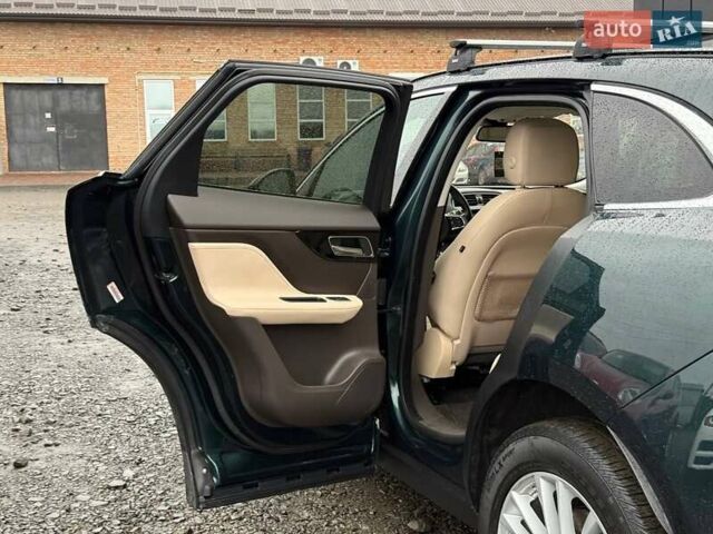 Зелений Ягуар Ф-Пейс, об'ємом двигуна 2 л та пробігом 101 тис. км за 18500 $, фото 32 на Automoto.ua