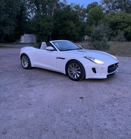 Білий Ягуар Ф-Тайп, об'ємом двигуна 3 л та пробігом 123 тис. км за 44000 $, фото 5 на Automoto.ua