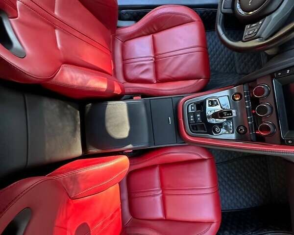 Білий Ягуар Ф-Тайп, об'ємом двигуна 3 л та пробігом 93 тис. км за 35990 $, фото 41 на Automoto.ua