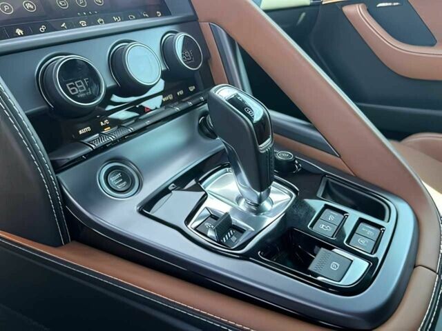 Ягуар Ф-Тайп 2023 в Львове на Automoto.ua Белый Ягуар Ф-Тайп, объемом двигателя 5 л и пробегом 10 тыс. км за 40000 $, фото 11 на Automoto.ua