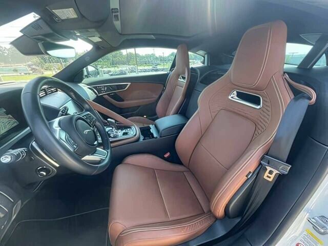 Ягуар Ф-Тайп 2023 в Львове на Automoto.ua Белый Ягуар Ф-Тайп, объемом двигателя 5 л и пробегом 10 тыс. км за 40000 $, фото 7 на Automoto.ua