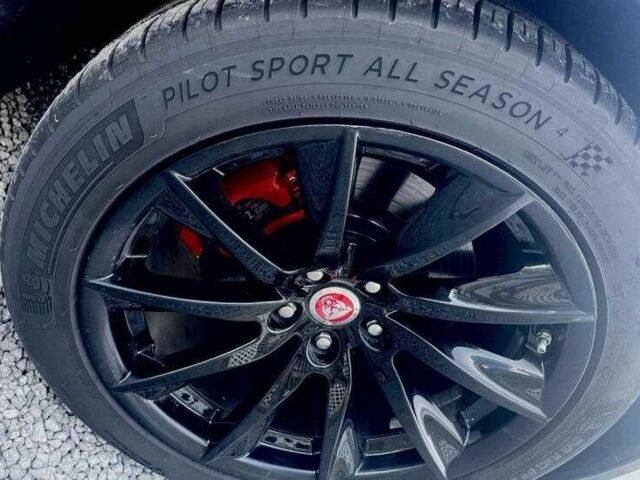 Черный Ягуар Ф-Тайп, объемом двигателя 3 л и пробегом 36 тыс. км за 9400 $, фото 11 на Automoto.ua