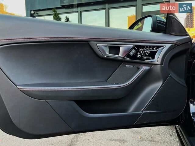 Чорний Ягуар Ф-Тайп, об'ємом двигуна 5 л та пробігом 42 тис. км за 49990 $, фото 24 на Automoto.ua