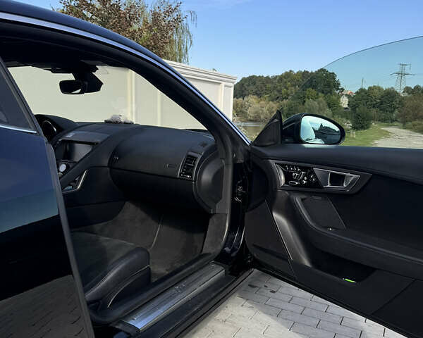 Черный Ягуар Ф-Тайп, объемом двигателя 3 л и пробегом 158 тыс. км за 22550 $, фото 4 на Automoto.ua