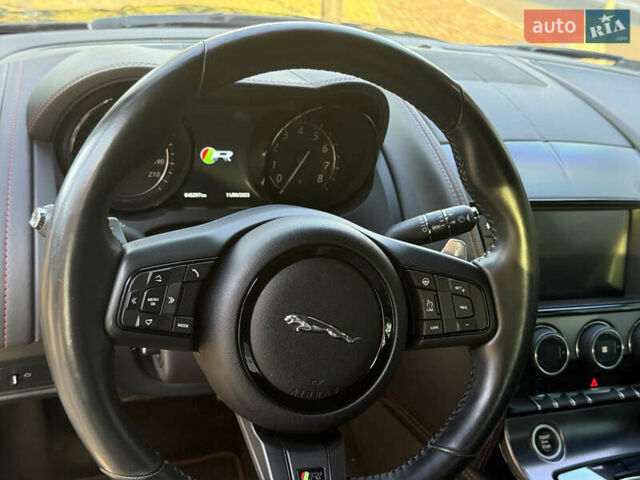 Чорний Ягуар Ф-Тайп, об'ємом двигуна 5 л та пробігом 45 тис. км за 42000 $, фото 16 на Automoto.ua