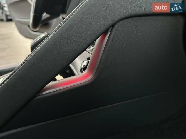 Черный Ягуар Ф-Тайп, объемом двигателя 2 л и пробегом 18 тыс. км за 64900 $, фото 54 на Automoto.ua