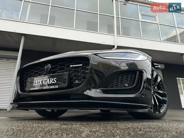 Черный Ягуар Ф-Тайп, объемом двигателя 2 л и пробегом 18 тыс. км за 64900 $, фото 12 на Automoto.ua