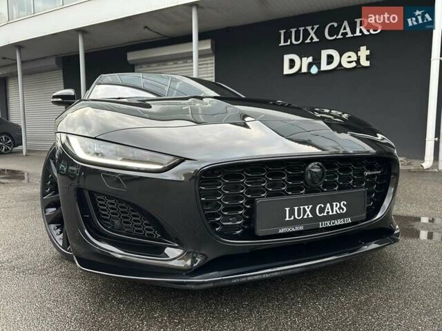 Черный Ягуар Ф-Тайп, объемом двигателя 2 л и пробегом 18 тыс. км за 64900 $, фото 25 на Automoto.ua