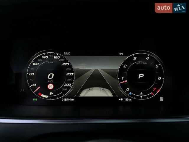 Черный Ягуар Ф-Тайп, объемом двигателя 2 л и пробегом 18 тыс. км за 64900 $, фото 72 на Automoto.ua