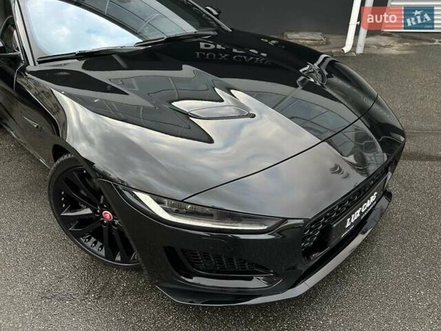 Черный Ягуар Ф-Тайп, объемом двигателя 2 л и пробегом 18 тыс. км за 64900 $, фото 24 на Automoto.ua