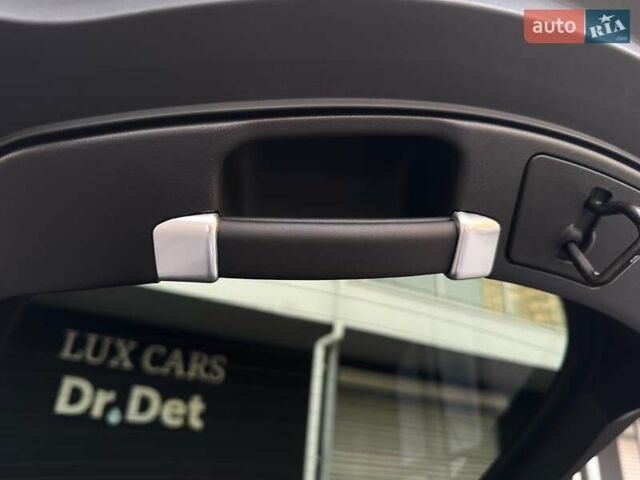 Черный Ягуар Ф-Тайп, объемом двигателя 2 л и пробегом 18 тыс. км за 64900 $, фото 47 на Automoto.ua