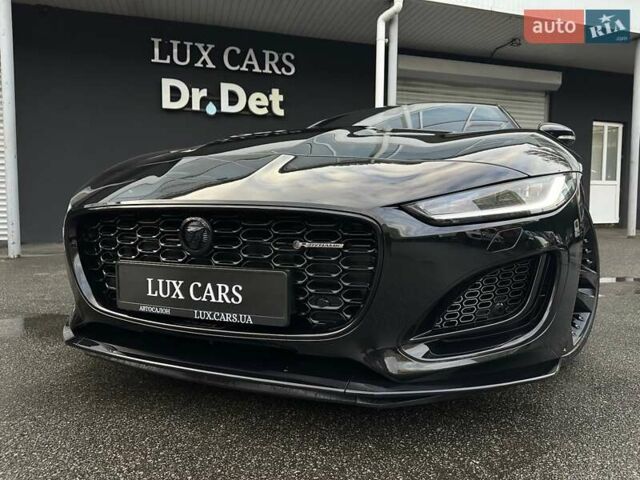 Черный Ягуар Ф-Тайп, объемом двигателя 2 л и пробегом 18 тыс. км за 64900 $, фото 11 на Automoto.ua