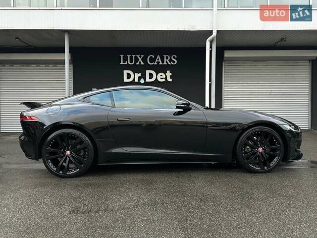 Черный Ягуар Ф-Тайп, объемом двигателя 2 л и пробегом 18 тыс. км за 64900 $, фото 23 на Automoto.ua