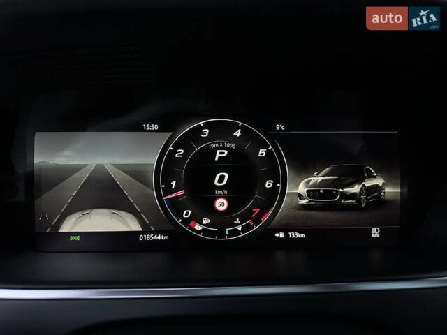 Черный Ягуар Ф-Тайп, объемом двигателя 2 л и пробегом 18 тыс. км за 64900 $, фото 71 на Automoto.ua