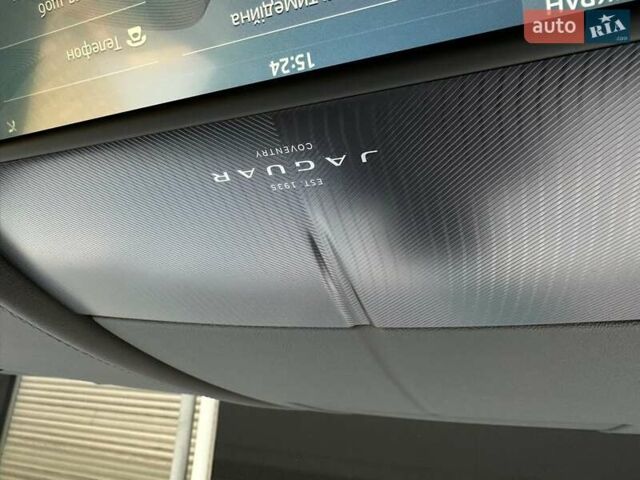 Черный Ягуар Ф-Тайп, объемом двигателя 2 л и пробегом 18 тыс. км за 64900 $, фото 50 на Automoto.ua