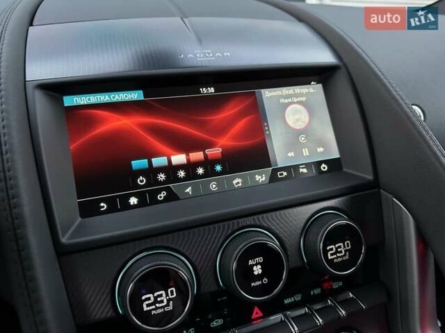 Черный Ягуар Ф-Тайп, объемом двигателя 2 л и пробегом 18 тыс. км за 64900 $, фото 66 на Automoto.ua