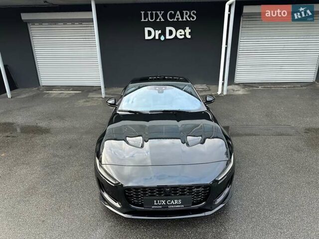 Черный Ягуар Ф-Тайп, объемом двигателя 2 л и пробегом 18 тыс. км за 64900 $, фото 4 на Automoto.ua