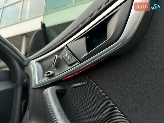 Черный Ягуар Ф-Тайп, объемом двигателя 2 л и пробегом 18 тыс. км за 64900 $, фото 57 на Automoto.ua