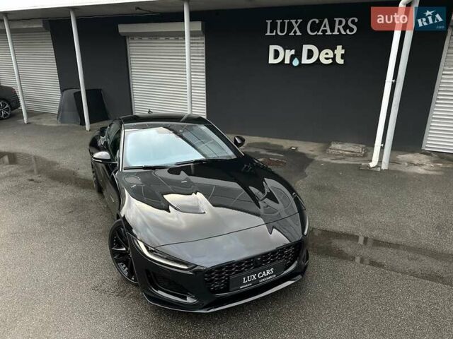 Черный Ягуар Ф-Тайп, объемом двигателя 2 л и пробегом 18 тыс. км за 64900 $, фото 16 на Automoto.ua