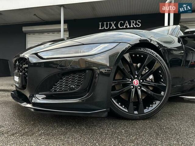 Черный Ягуар Ф-Тайп, объемом двигателя 2 л и пробегом 18 тыс. км за 64900 $, фото 15 на Automoto.ua