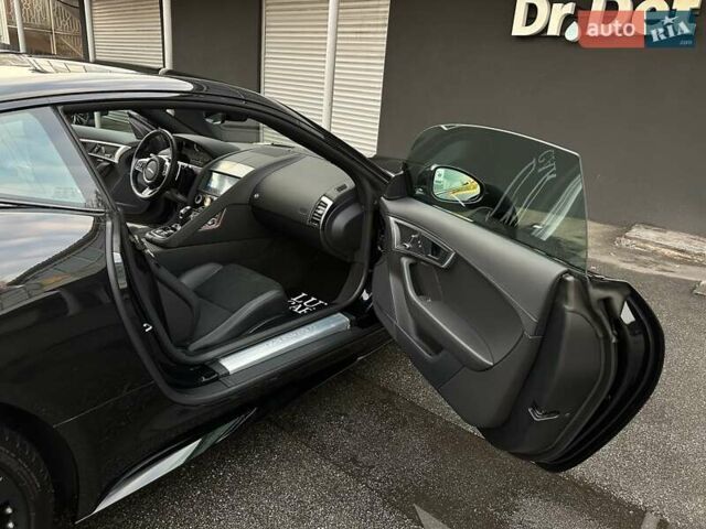 Черный Ягуар Ф-Тайп, объемом двигателя 2 л и пробегом 18 тыс. км за 64900 $, фото 44 на Automoto.ua