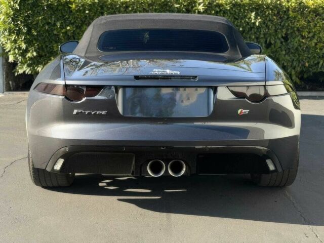 Сірий Ягуар Ф-Тайп, об'ємом двигуна 3 л та пробігом 75 тис. км за 7350 $, фото 4 на Automoto.ua