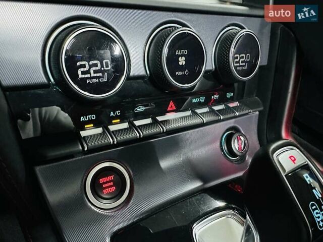 Синій Ягуар Ф-Тайп, об'ємом двигуна 5 л та пробігом 12 тис. км за 79999 $, фото 39 на Automoto.ua