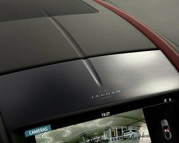 Синій Ягуар Ф-Тайп, об'ємом двигуна 5 л та пробігом 13 тис. км за 64000 $, фото 26 на Automoto.ua