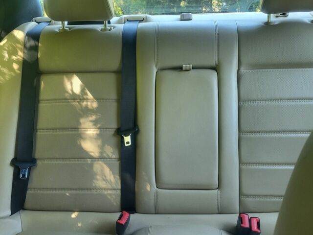 Синий Ягуар Ф-Тайп, объемом двигателя 2.1 л и пробегом 168 тыс. км за 4100 $, фото 7 на Automoto.ua