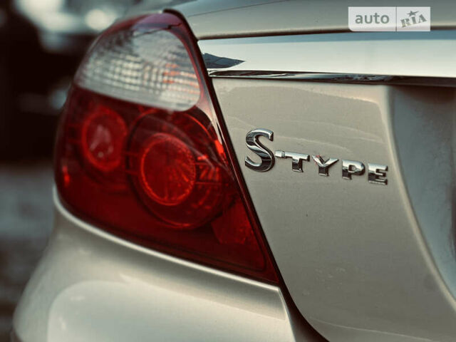 Бежевый Ягуар С-Тайп, объемом двигателя 3 л и пробегом 217 тыс. км за 7777 $, фото 34 на Automoto.ua