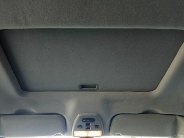 Черный Ягуар С-Тайп, объемом двигателя 3 л и пробегом 250 тыс. км за 4500 $, фото 16 на Automoto.ua