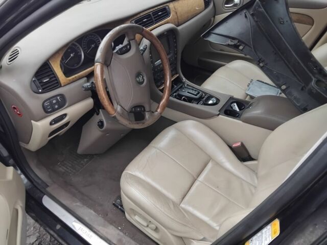 Чорний Ягуар S-Type, об'ємом двигуна 2.7 л та пробігом 143 тис. км за 1538 $, фото 3 на Automoto.ua