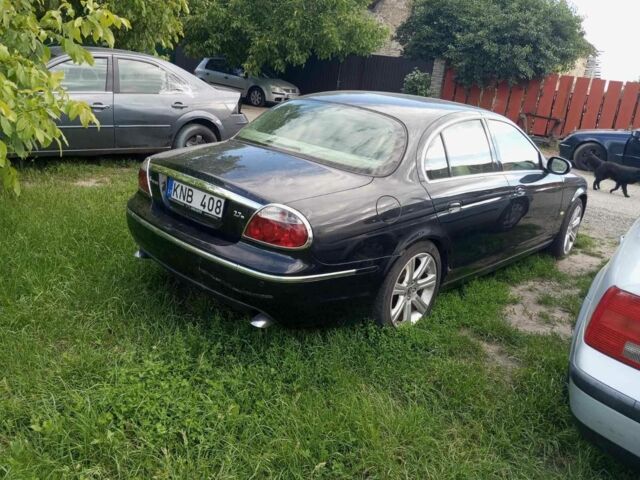Черный Ягуар С-Тайп, объемом двигателя 2.7 л и пробегом 143 тыс. км за 2616 $, фото 1 на Automoto.ua
