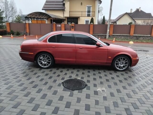 Красный Ягуар С-Тайп, объемом двигателя 2.7 л и пробегом 200 тыс. км за 5680 $, фото 7 на Automoto.ua