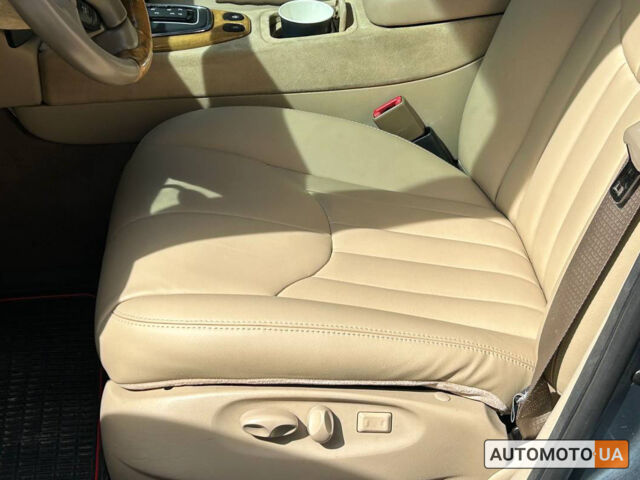 Сірий Ягуар S-Type, об'ємом двигуна 3 л та пробігом 261 тис. км за 5500 $, фото 8 на Automoto.ua