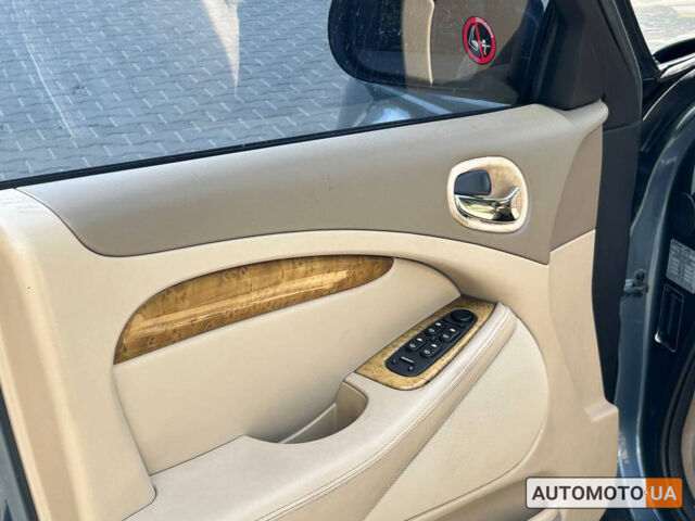 Сірий Ягуар S-Type, об'ємом двигуна 3 л та пробігом 261 тис. км за 5500 $, фото 6 на Automoto.ua