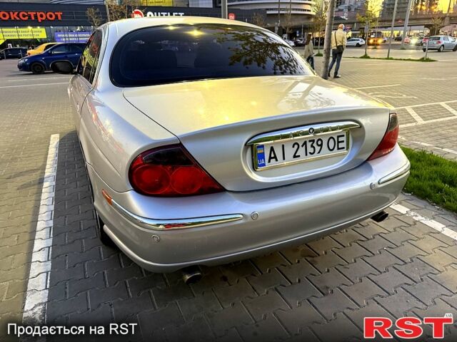 Сірий Ягуар S-Type, об'ємом двигуна 2.5 л та пробігом 260 тис. км за 3500 $, фото 4 на Automoto.ua