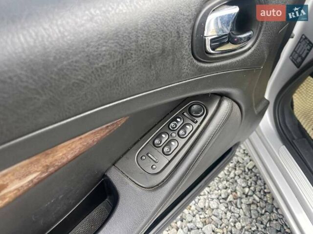 Серый Ягуар С-Тайп, объемом двигателя 2.5 л и пробегом 291 тыс. км за 5490 $, фото 15 на Automoto.ua