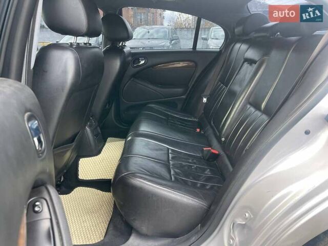 Серый Ягуар С-Тайп, объемом двигателя 2.5 л и пробегом 291 тыс. км за 5490 $, фото 9 на Automoto.ua