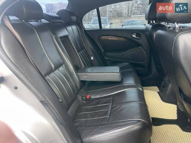 Серый Ягуар С-Тайп, объемом двигателя 2.5 л и пробегом 291 тыс. км за 5490 $, фото 10 на Automoto.ua