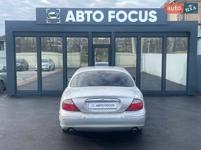 Серый Ягуар С-Тайп, объемом двигателя 2.5 л и пробегом 291 тыс. км за 5490 $, фото 6 на Automoto.ua