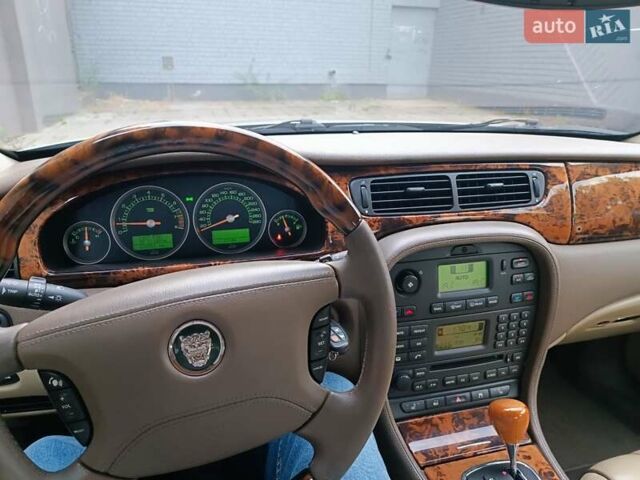 Сірий Ягуар S-Type, об'ємом двигуна 2.97 л та пробігом 134 тис. км за 5000 $, фото 3 на Automoto.ua