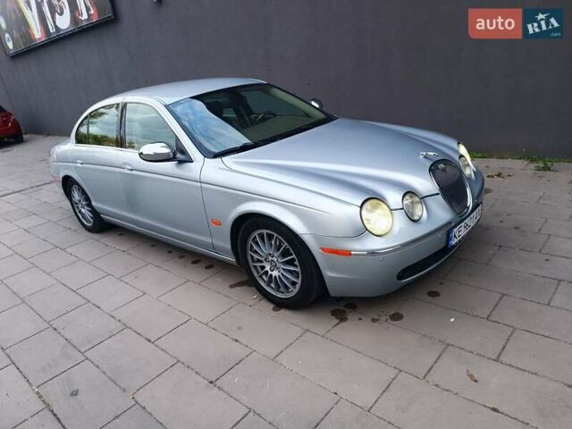 Сірий Ягуар S-Type, об'ємом двигуна 2.97 л та пробігом 134 тис. км за 5000 $, фото 6 на Automoto.ua