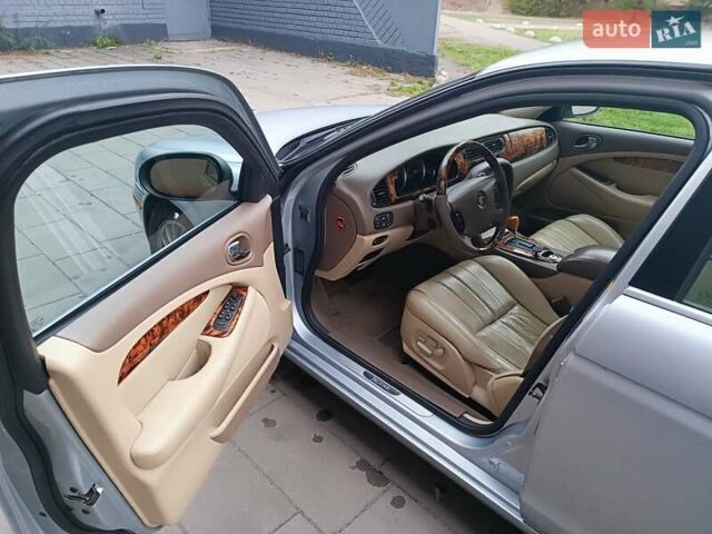 Сірий Ягуар S-Type, об'ємом двигуна 2.97 л та пробігом 134 тис. км за 5000 $, фото 12 на Automoto.ua